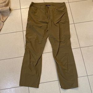 Patagonia men’s hiking pants